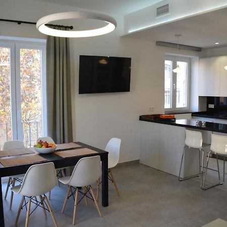 Luminoso Y Moderno Apartamento En El Centro Γρανάδα Εξωτερικό φωτογραφία